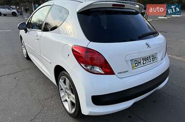 Хэтчбек Peugeot 207 2012 в 
