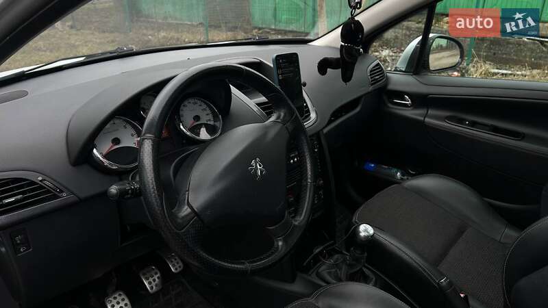 Хэтчбек Peugeot 207 2008 в Хмельницком