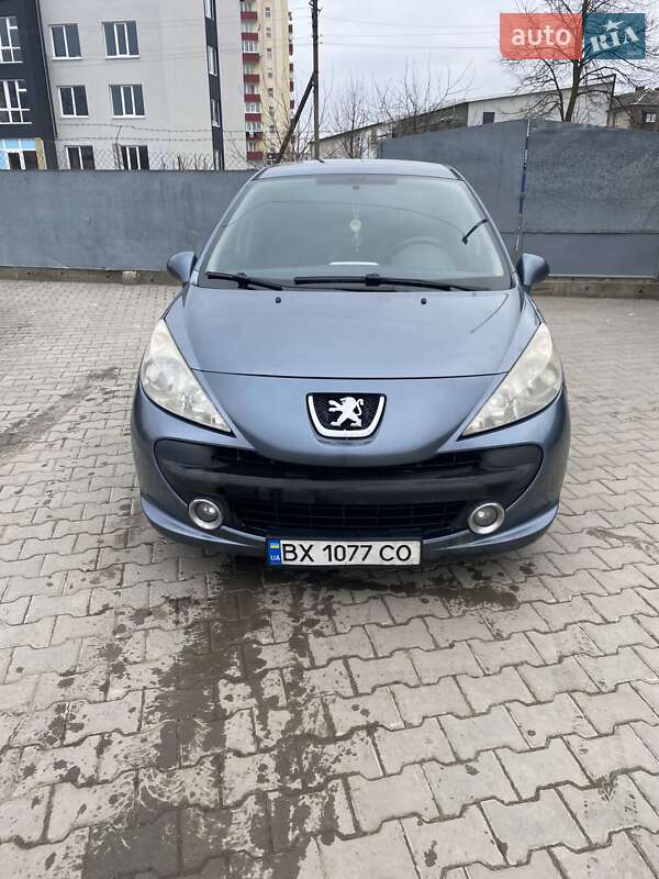 Хетчбек Peugeot 207 2008 в Старокостянтинові