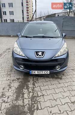 Хэтчбек Peugeot 207 2008 в 