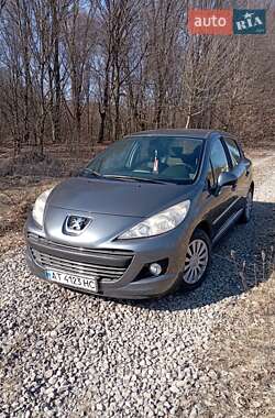 Хетчбек Peugeot 207 2010 в Івано-Франківську