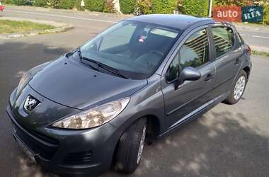 Хэтчбек Peugeot 207 2011 в 