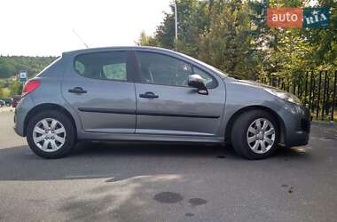 Хэтчбек Peugeot 207 2011 в 