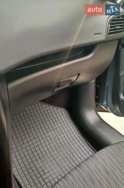 Хэтчбек Peugeot 207 2011 в 