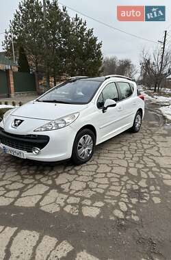 Универсал Peugeot 207 2009 в Полтаве