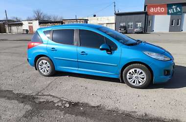 Универсал Peugeot 207 2011 в Калуше