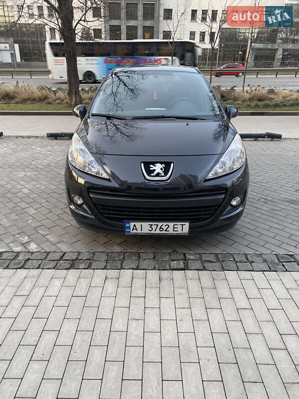 Хетчбек Peugeot 207 2010 в Броварах