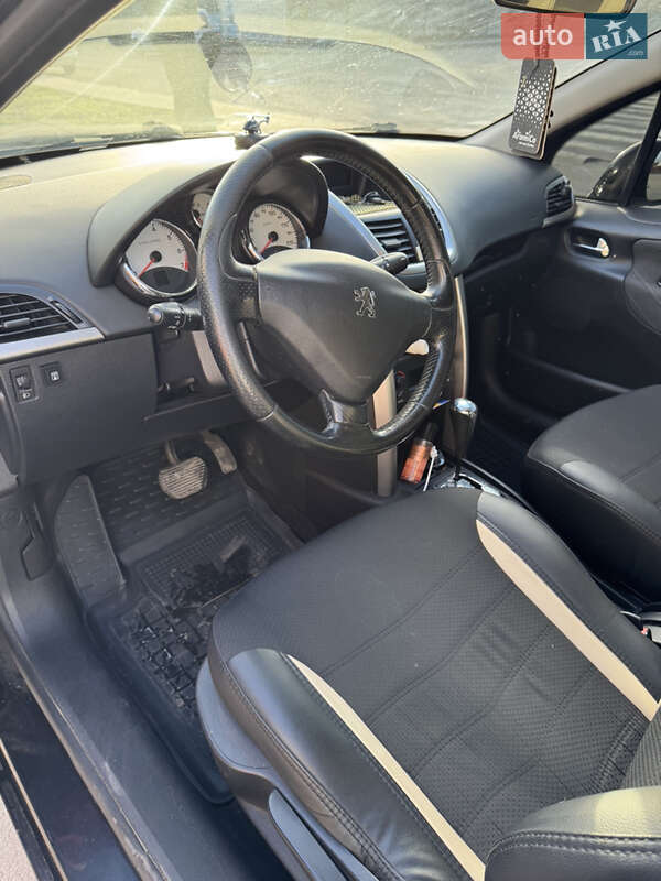 Хетчбек Peugeot 207 2007 в Немирові