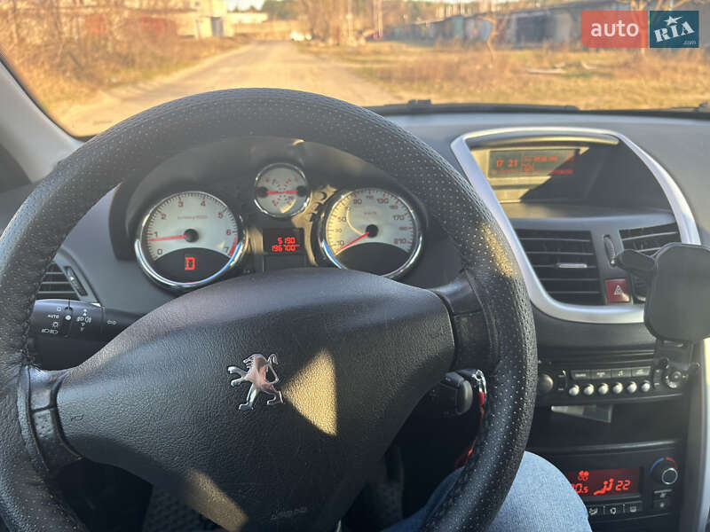 Хетчбек Peugeot 207 2009 в Вараші фото 23 Хетчбек Peugeot 207 2009 в Вараші