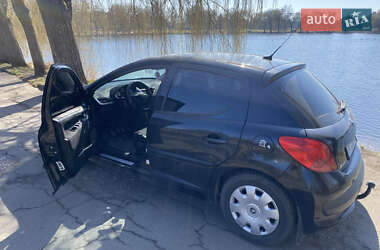 Хэтчбек Peugeot 207 2007 в Ровно