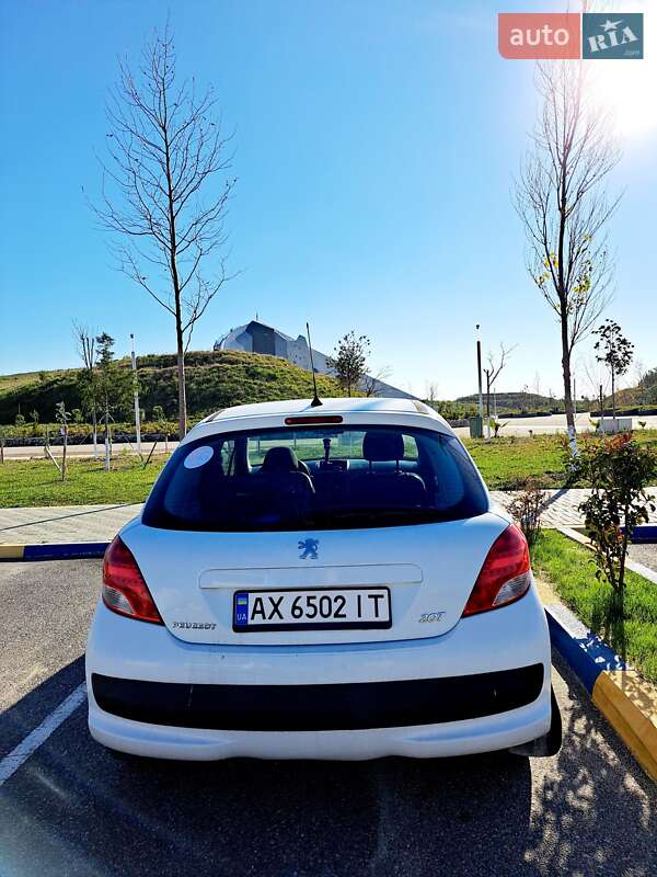 Хетчбек Peugeot 207 2010 в Харкові фото 7 Хетчбек Peugeot 207 2010 в Харкові