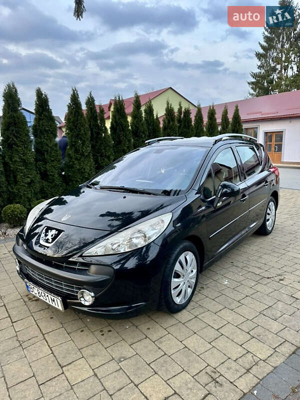 Универсал Peugeot 207 2009 в Новояворовске