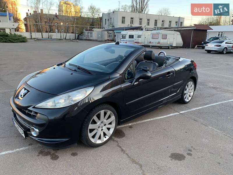 Кабриолет Peugeot 207 2007 в 