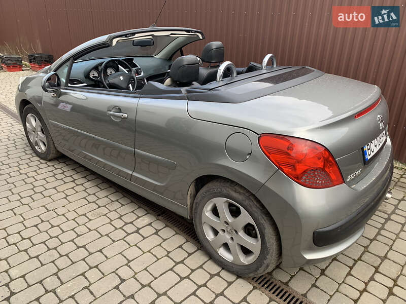 Кабриолет Peugeot 207 2008 в 