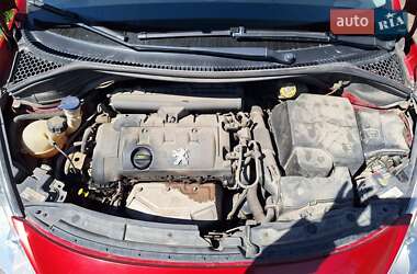 Хетчбек Peugeot 207 2007 в 