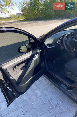 Хетчбек Peugeot 207 2010 в 