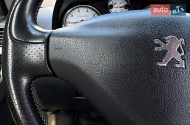 Кабриолет Peugeot 207 2007 в 