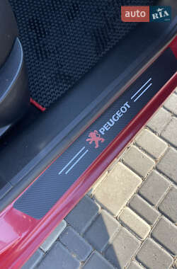 Хэтчбек Peugeot 207 2007 в 