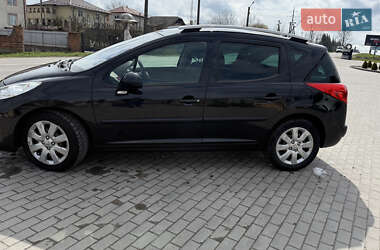 Хэтчбек Peugeot 207 2007 в 