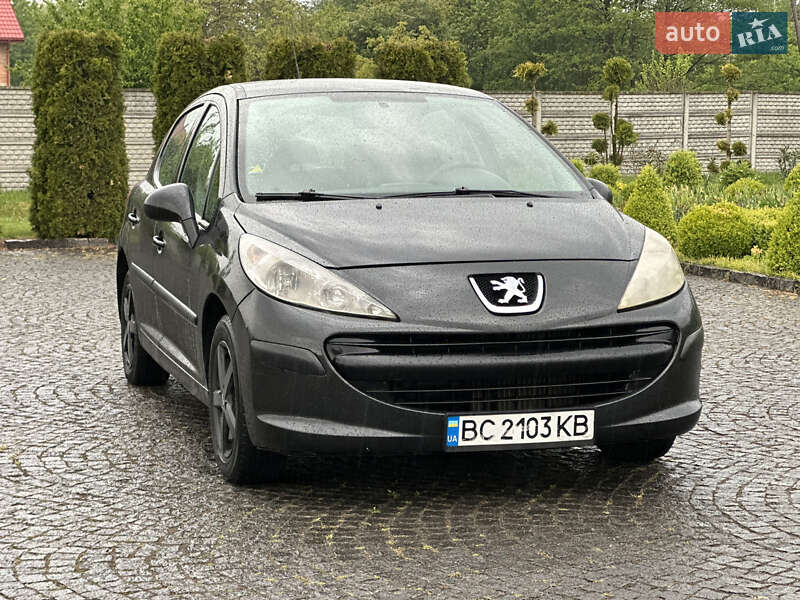 Хетчбек Peugeot 207 2009 в Жовкві