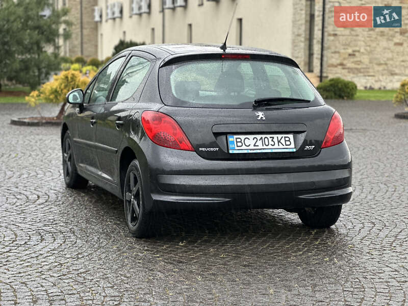 Хетчбек Peugeot 207 2009 в Жовкві