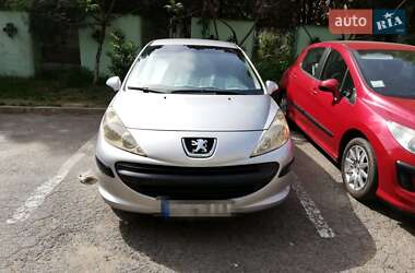 Хетчбек Peugeot 207 2006 в Ужгороді