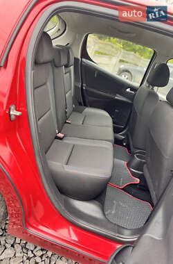 Хетчбек Peugeot 207 2010 в 