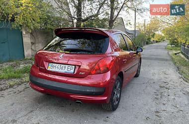 Хэтчбек Peugeot 207 2007 в 