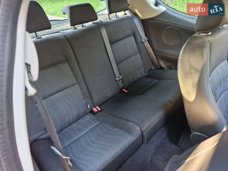 Хетчбек Peugeot 207 2009 в Рівному