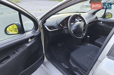 Хэтчбек Peugeot 207 2008 в 