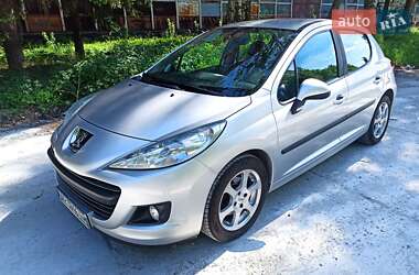 Хэтчбек Peugeot 207 2010 в Запорожье