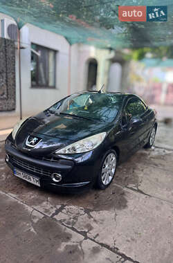 Кабриолет Peugeot 207 2007 в 