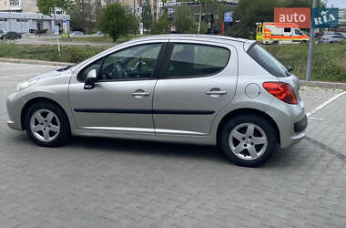 Хетчбек Peugeot 207 2007 в 