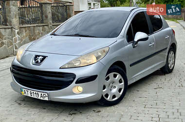 Хетчбек Peugeot 207 2008 в 