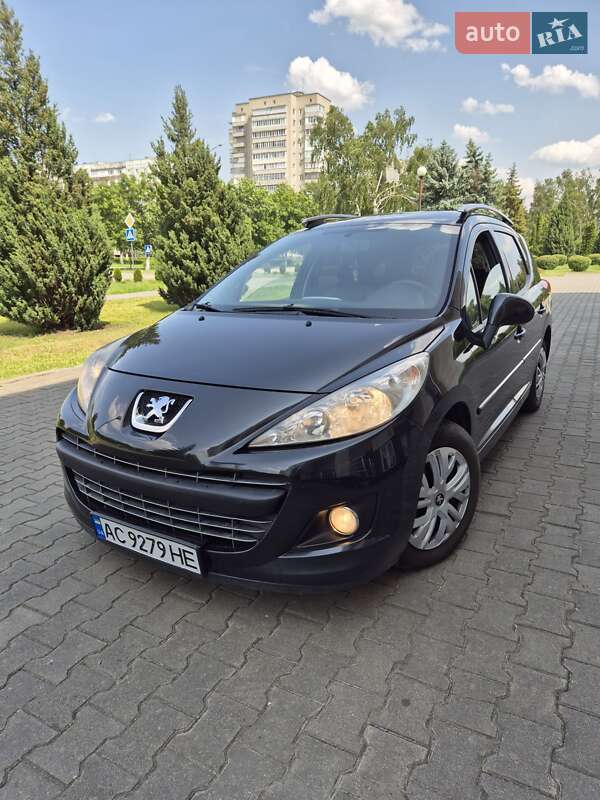 Peugeot 207 2012