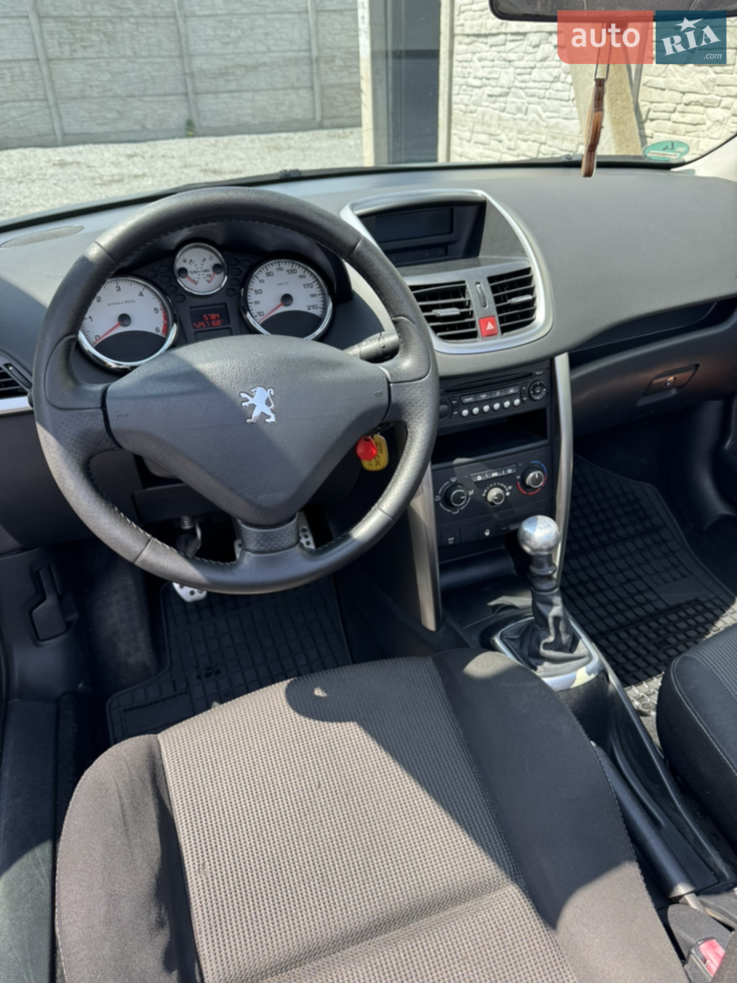 2010 Peugeot 207 - мініатюра 13