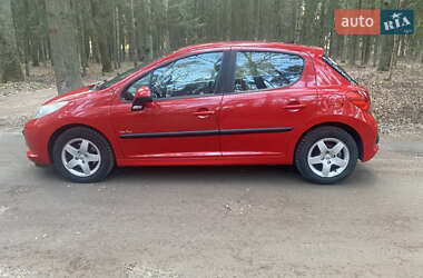 Хэтчбек Peugeot 207 2008 в 