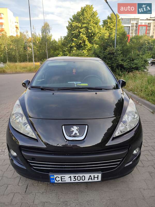Хетчбек Peugeot 207 2011 в Чернівцях