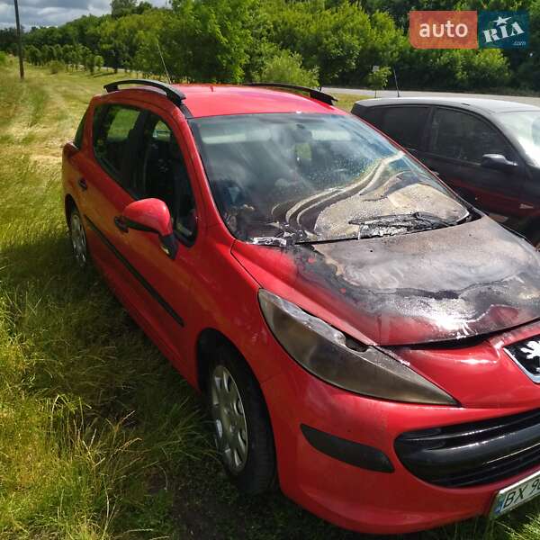 Хетчбек Peugeot 207 2008 в Баранівці