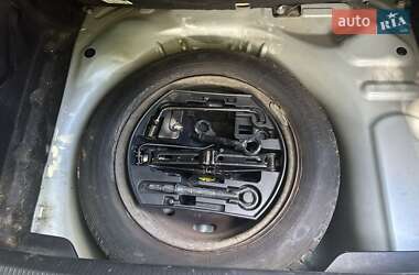 Хетчбек Peugeot 207 2010 в 