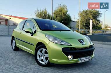Хэтчбек Peugeot 207 2006 в Запорожье