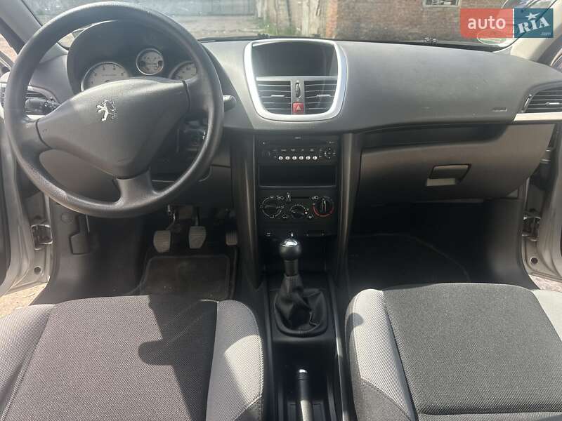 Універсал Peugeot 207 2008 в Чернігові