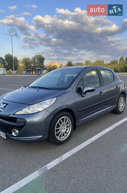 Хэтчбек Peugeot 207 2008 в 