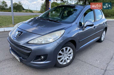 Хэтчбек Peugeot 207 2010 в Львове