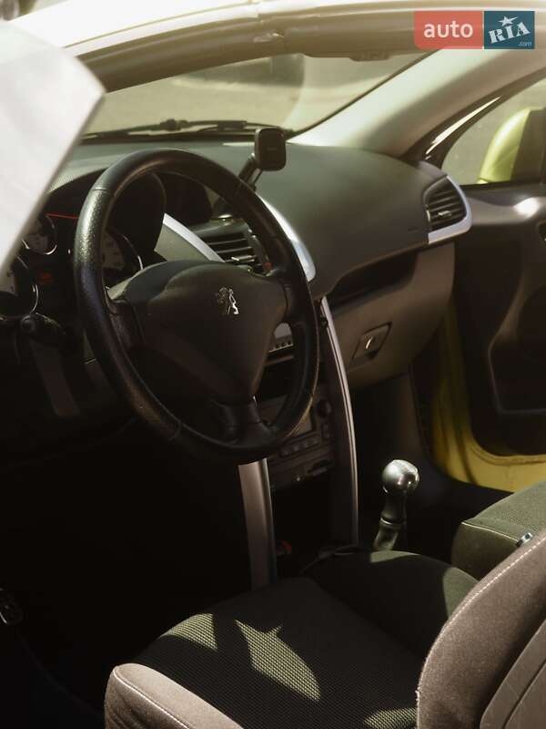 Кабріолет Peugeot 207 2007 в Києві