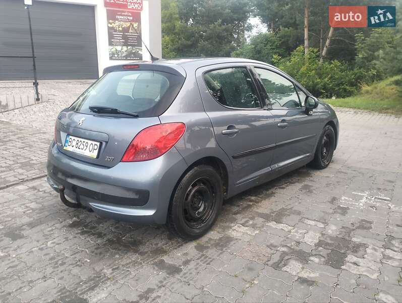 Хэтчбек Peugeot 207 2008 в Львове