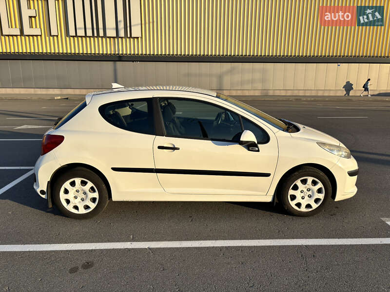 Peugeot 207 2008