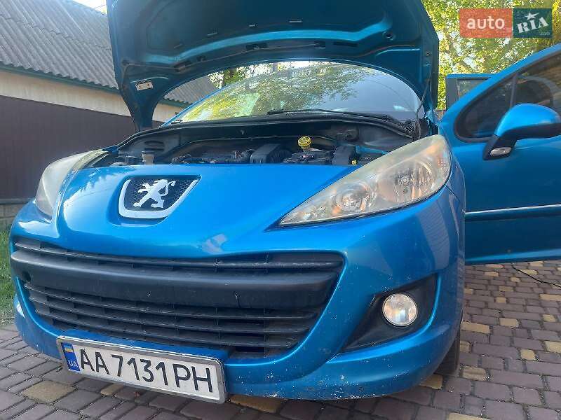 Хетчбек Peugeot 207 2012 в Борисполі