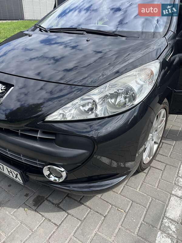 Хэтчбек Peugeot 207 2007 в Львове