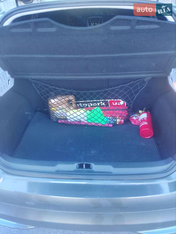 Хетчбек Peugeot 207 2006 в Вінниці